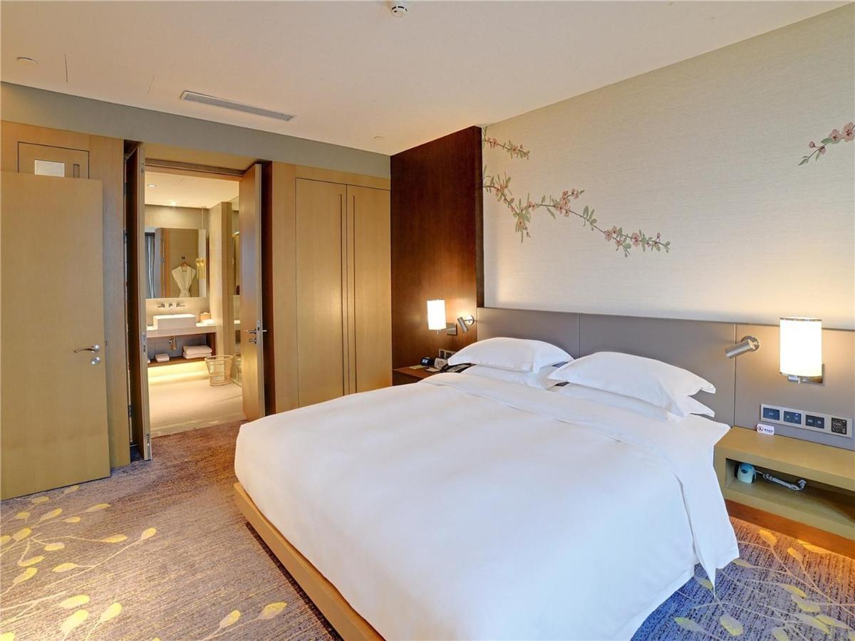Hilton Garden Inn Fuzhou Cangshan Exteriör bild