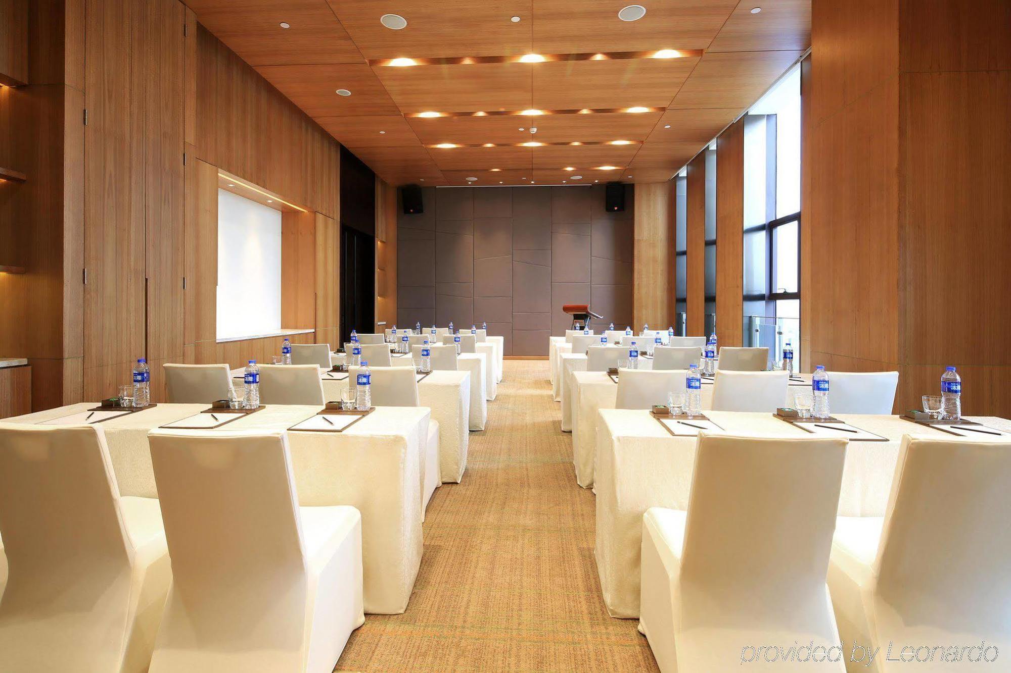 Hilton Garden Inn Fuzhou Cangshan Exteriör bild